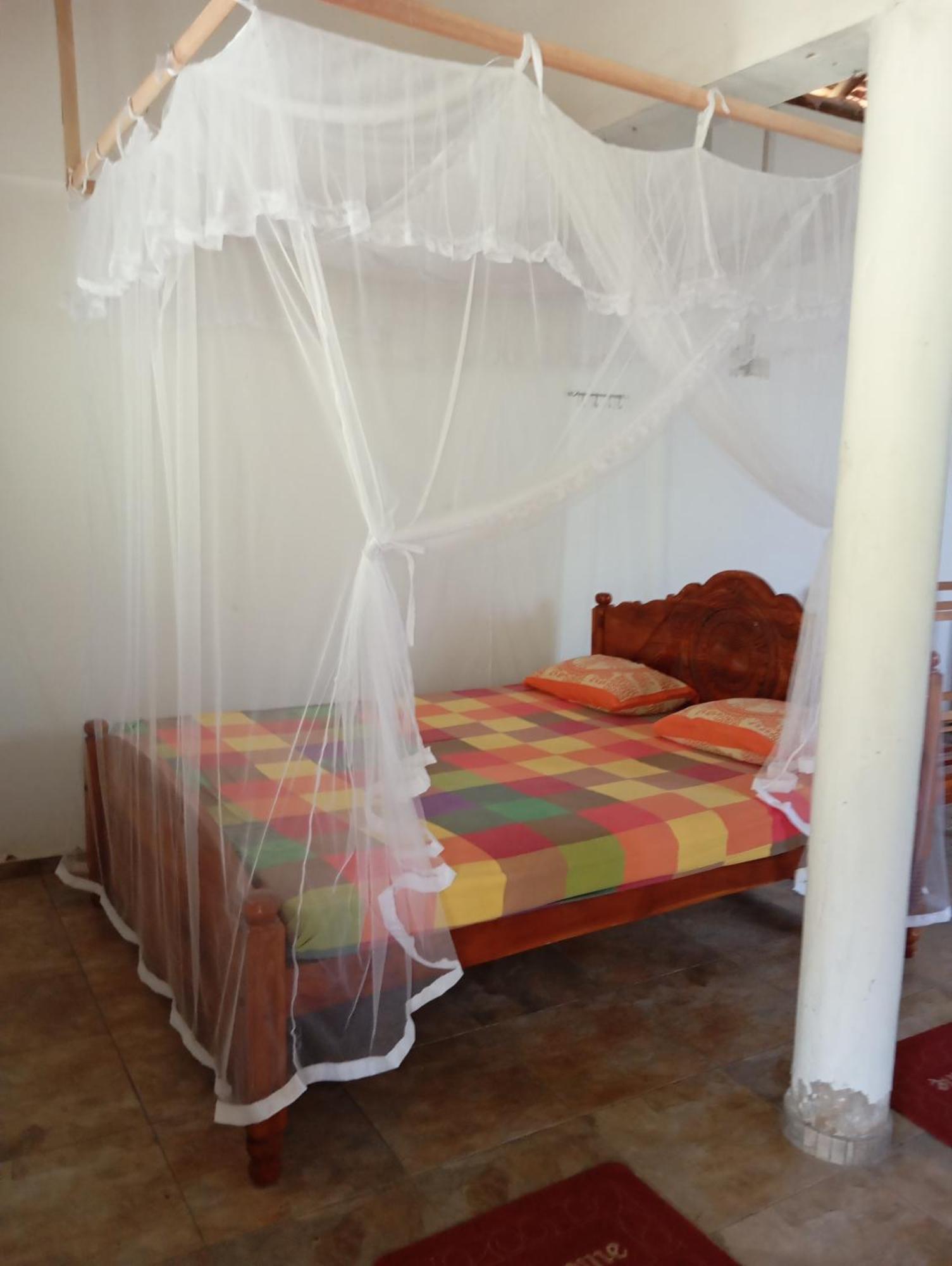 Sunshine Cafe Apartment Tangalle Exterior photo