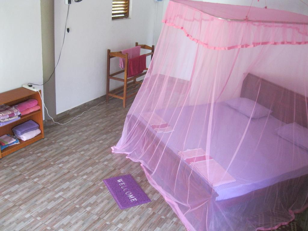 Sunshine Cafe Apartment Tangalle Exterior photo