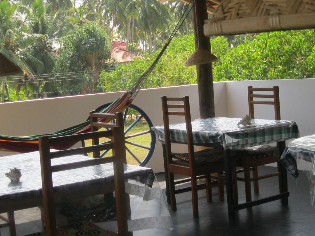 Sunshine Cafe Apartment Tangalle Exterior photo